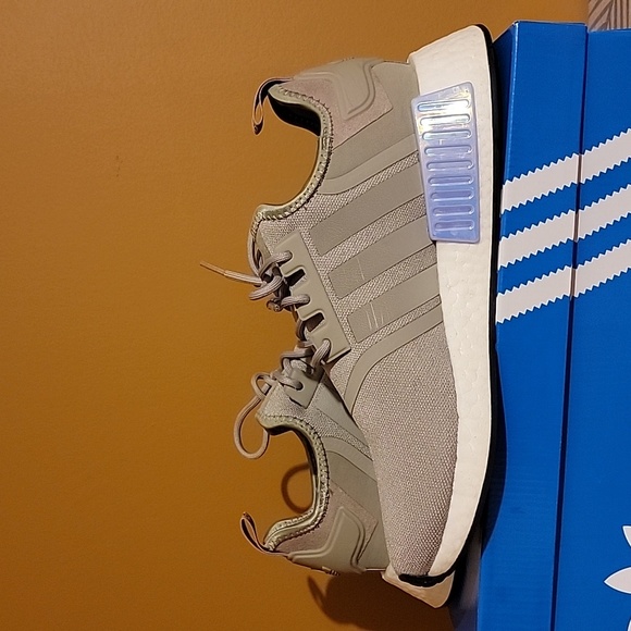 Adidas Originals Women's NMD_R1 - Picture 8 of 9